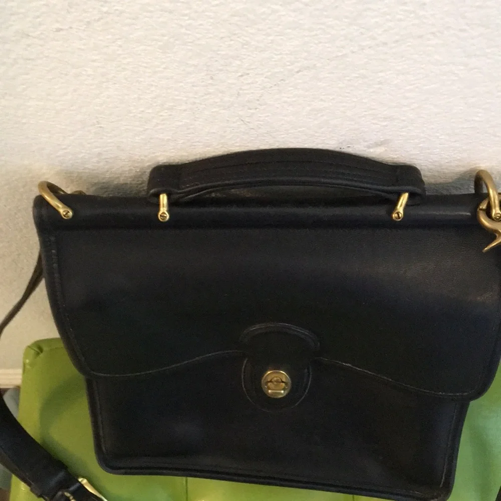 Vintage Coach Willis Purse - Picture 2 of 14
